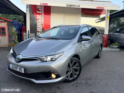 Toyota Auris Touring Sports 1.8 HSD Sport+Navi