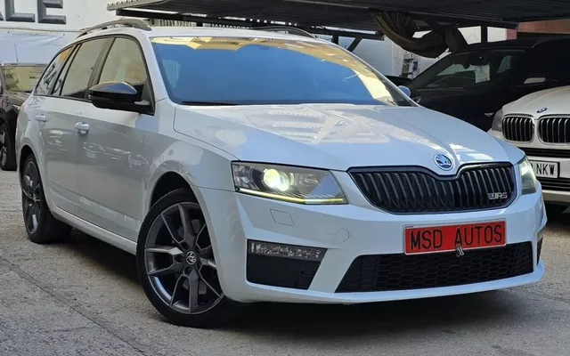 SKODA Octavia Octavia Combi 2.0TDI RS DSG