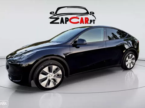Tesla Model Y RWD