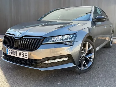 SKODA Superb Superb 2.0TDI AdBlue SportLine DSG 110kW