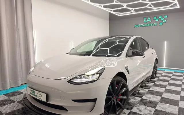 Tesla Model 3 Standard RWD Plus