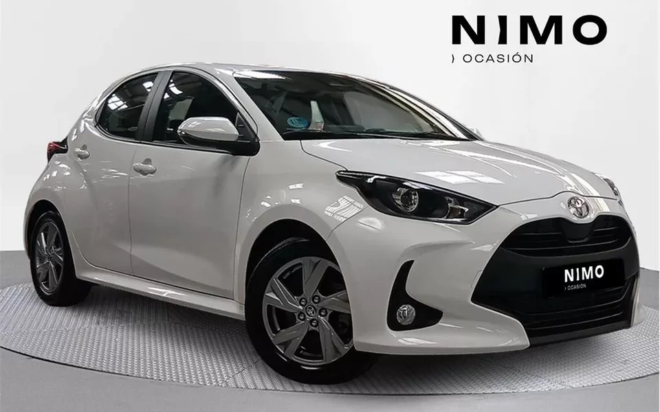 TOYOTA Yaris Yaris 120H 1.5 Active Plus - 23900€ en Jerez de la frontera