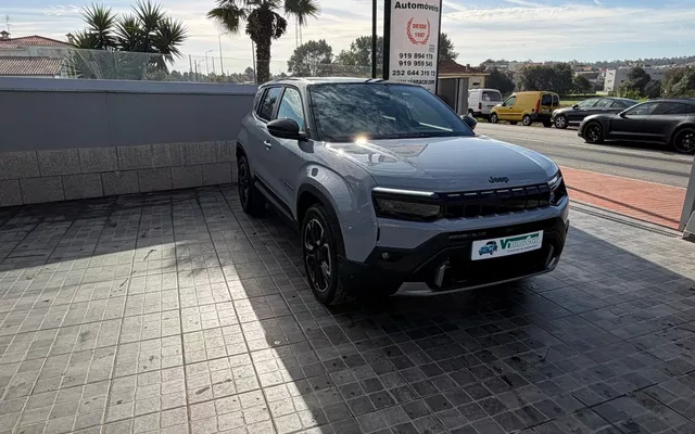 Jeep Avenger 1.2 e-Hybrid Summit DCT