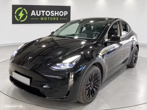 Tesla Model Y RWD