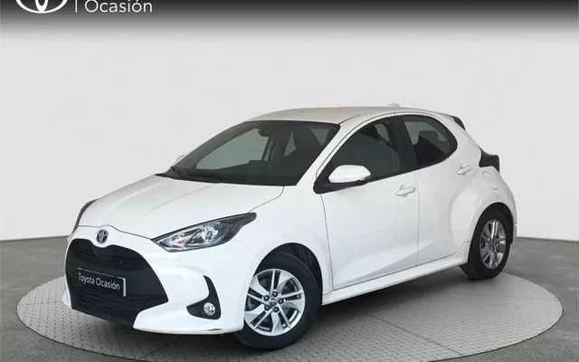 TOYOTA Yaris Yaris 120H 1.5 Business Plus