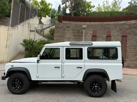 LAND-ROVER Defender Defender 110 SW SE