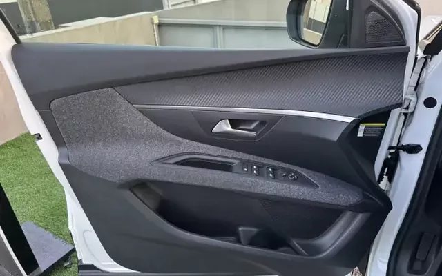 Peugeot 3008 2019 1.2 PureTech Allure