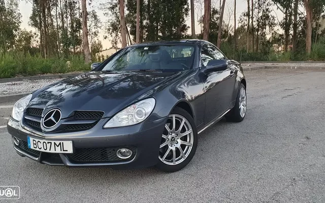 Mercedes-Benz SLK 200 BlueEFFICIENCY Roadster pur