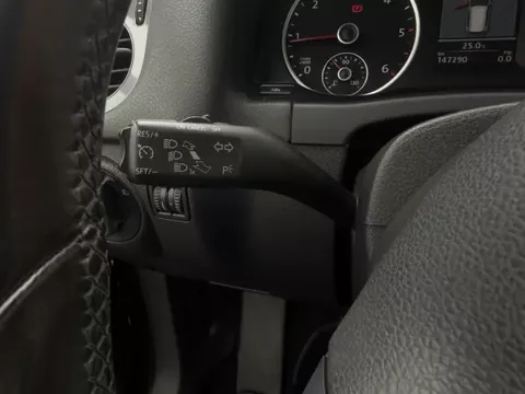 Volkswagen Tiguan 2011 2.0 TDI Sport BlueMotion