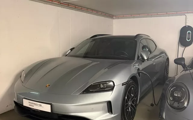Porsche Taycan Sport Turismo