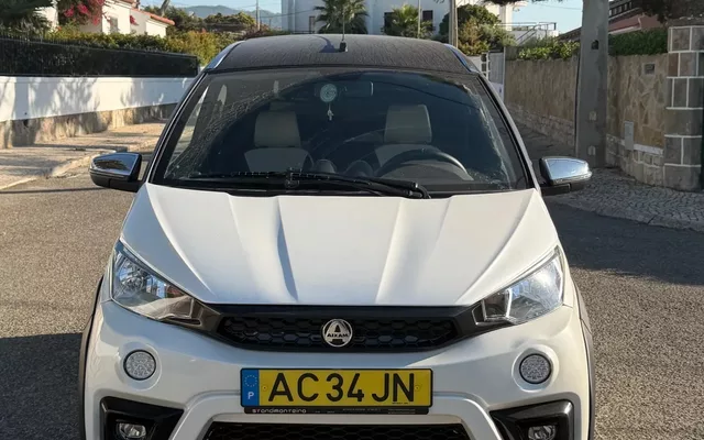 Aixam Crossover
