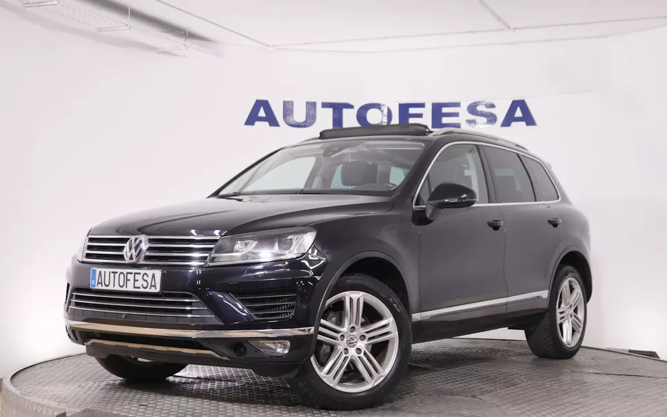 Volkswagen Touareg 3.0 V6 TDI PREMIUM 4MOTION 262CV AUTO 5P S/S # TECHO ELECTRICO PANORAMICO, NAVY, CUERO, BIXENON,