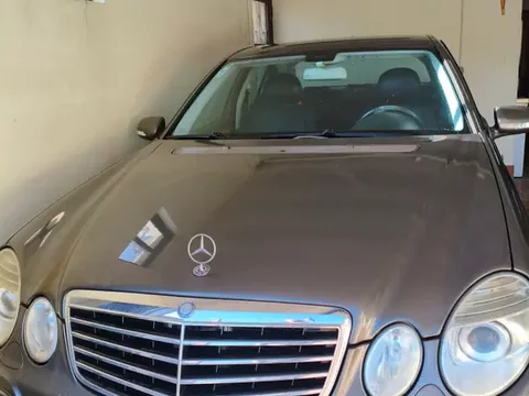 Mercedes-Benz E 220 2006 CDI Avantgarde BE Auto.