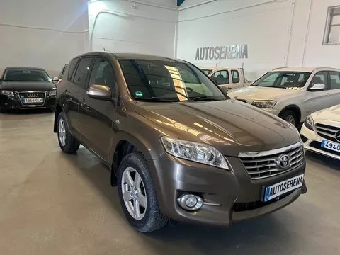 TOYOTA RAV-4 2.2 D-D-CAT Execut.Cross Sp.Autodr.S 4x4 - 13500€ en Badajoz