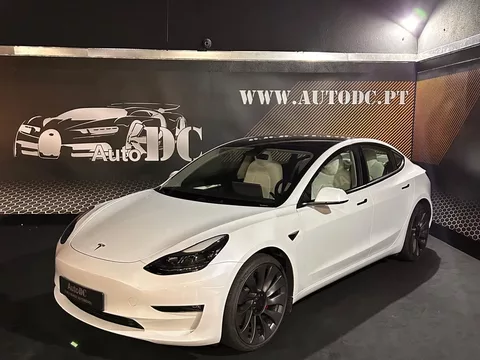 Tesla Model 3 Performance Tração Integral