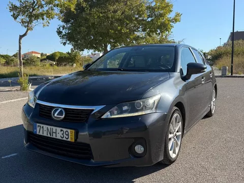 Lexus CT 200h