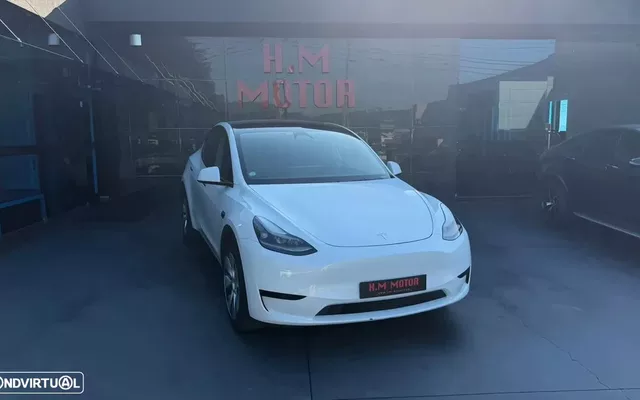 Tesla Model Y RWD