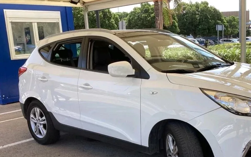 HYUNDAI ix35 ix35 1.7CRDI GL Stadt Sky 4x2