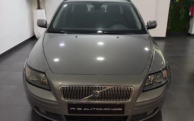 Volvo V50