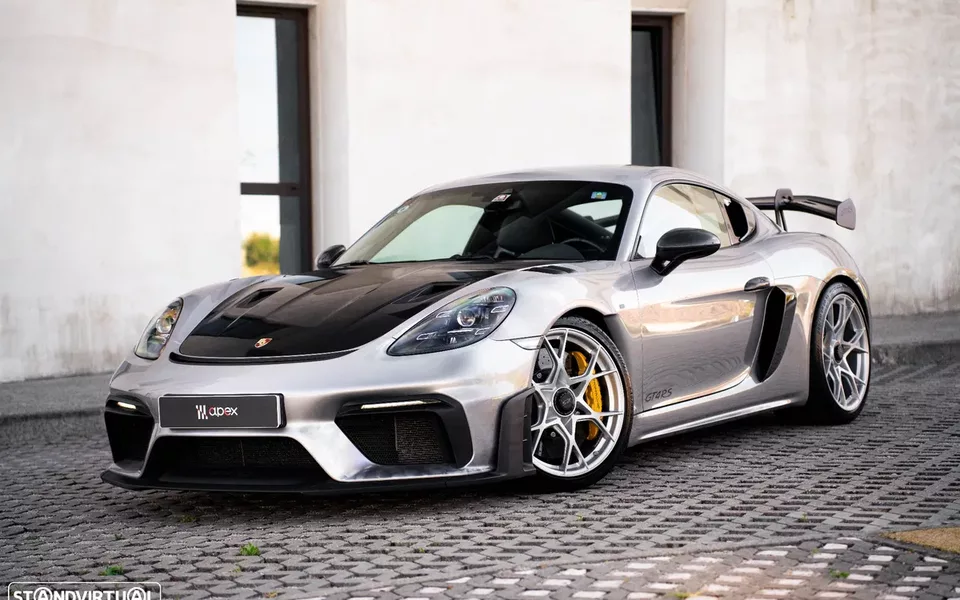 Porsche 718 Cayman GT4 RS