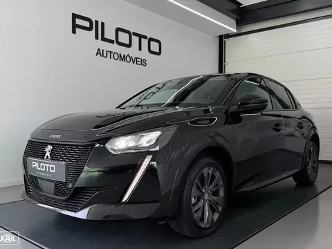 Peugeot e-208