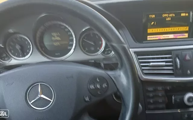 Mercedes-Benz E 250 CDi Avantgarde BlueEfficiency