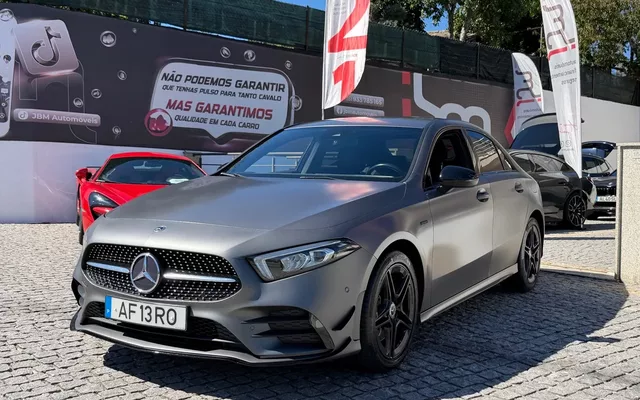 Mercedes-Benz A 250 Limousine e AMG Line