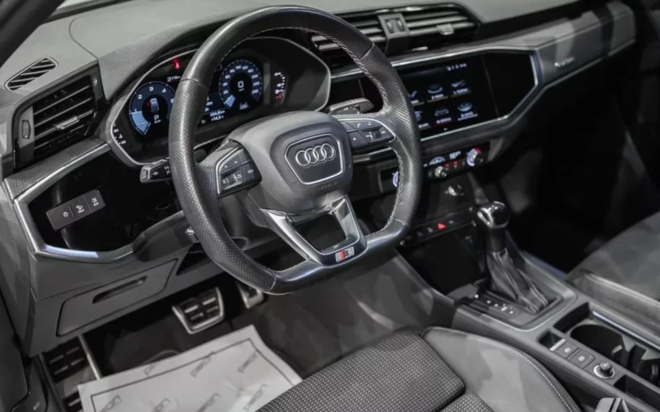 AUDI Q3 Q3 40 TDI Black line quattro S tronic 147kW