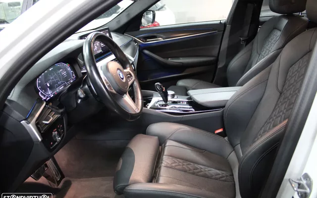 BMW 530 e Pack Desportivo M