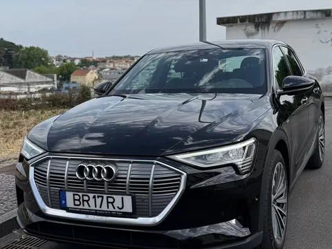 Audi e-tron 50 quattro S line