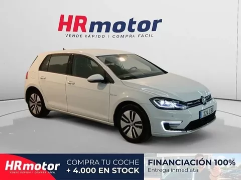 VOLKSWAGEN Golf e-