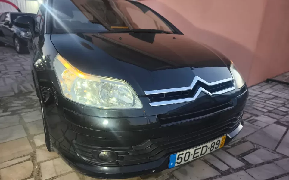 Citroën C4 1.6 HDi 110 VTR Pack