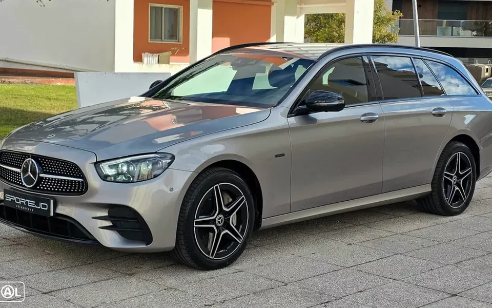 Mercedes-Benz E 300 de 4Matic 9G-TRONIC AMG Line