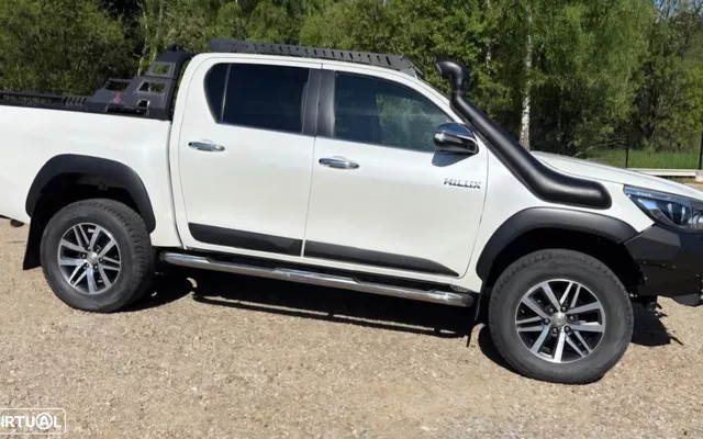 Toyota Hilux 4x4 Cabine Dupla Auto S&S Executive
