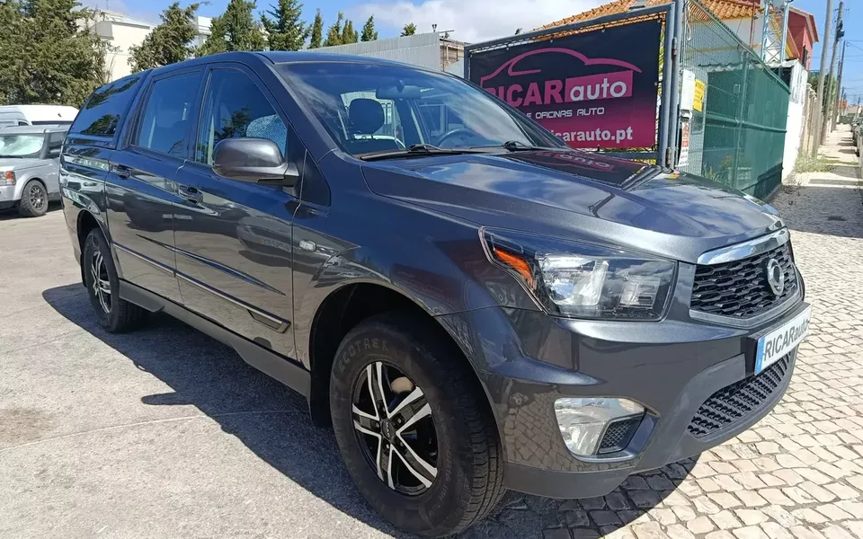 SsangYong Actyon 2WD Crystal