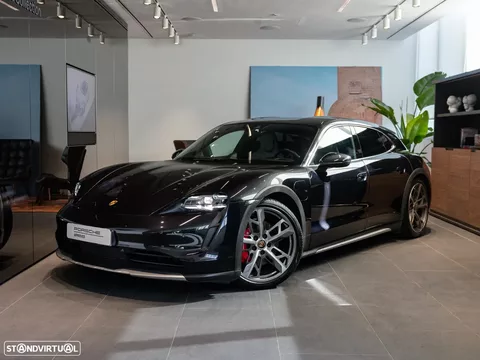 Porsche Taycan Cross Turismo 4S