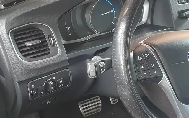 Volvo S60 2.0 D4 R-Design Momentum Geartronic