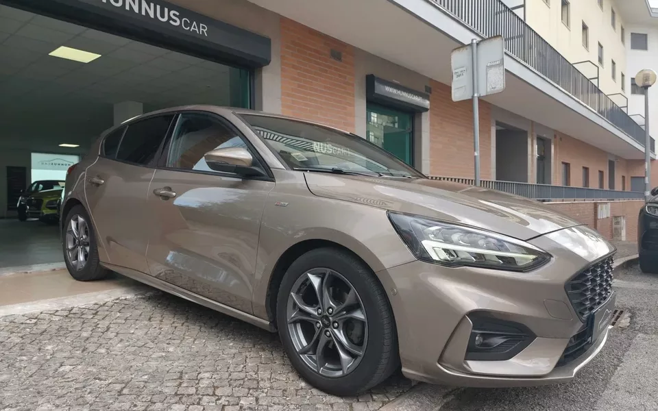 Ford Focus 1.0 EcoBoost ST-Line X
