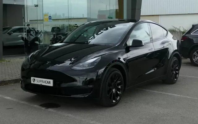 Tesla Model Y Long Range Tração Integral