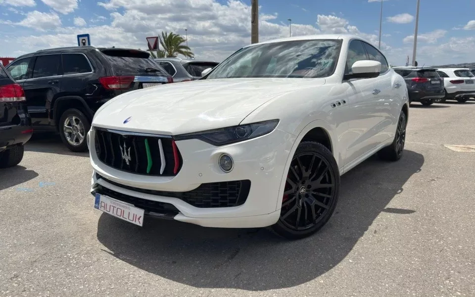 MASERATI Levante MASERATI Levante Todoterreno Automático de 5 Puertas