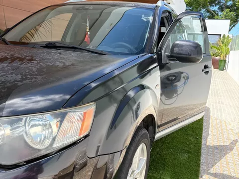 Mitsubishi Outlander 2.0 DI-D Invite 4WD