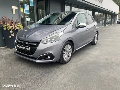 Peugeot 208 1.5 BlueHDi Signature