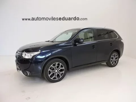 MITSUBISHI Outlander Outlander 220DI-D Kaiteki 6AT 4WD