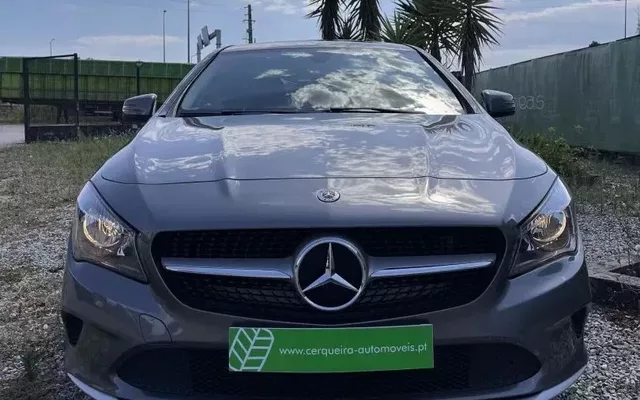 Mercedes-Benz CLA 180 d Shooting Brake