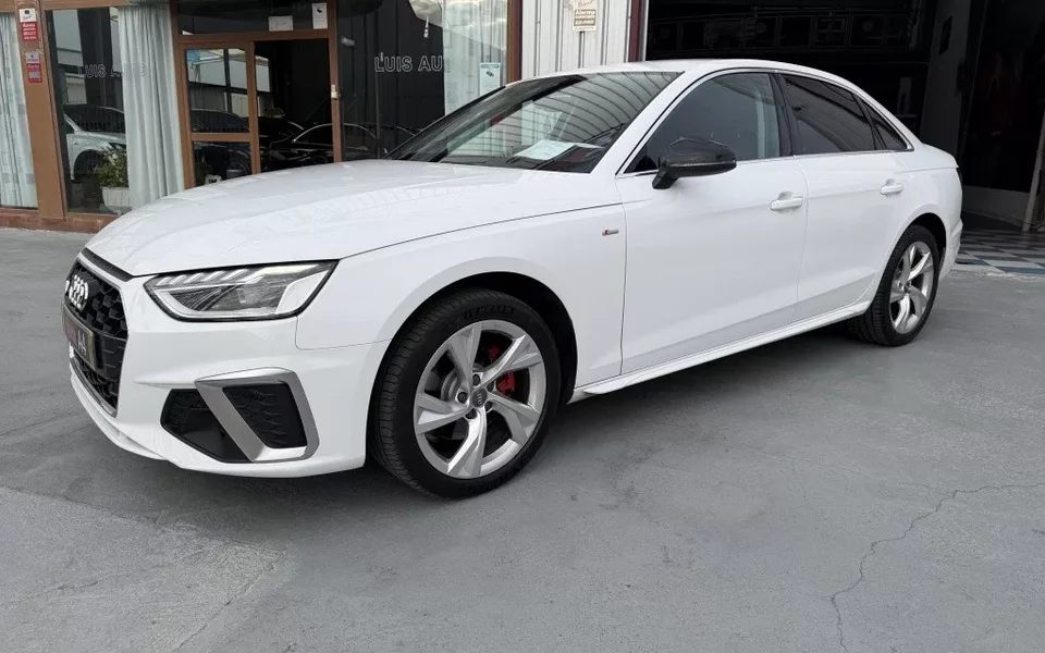 AUDI A4 A4 30 TDI S line S tronic 100kW