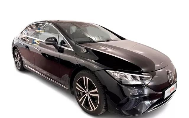 Mercedes-Benz EQE 300 Electric Art