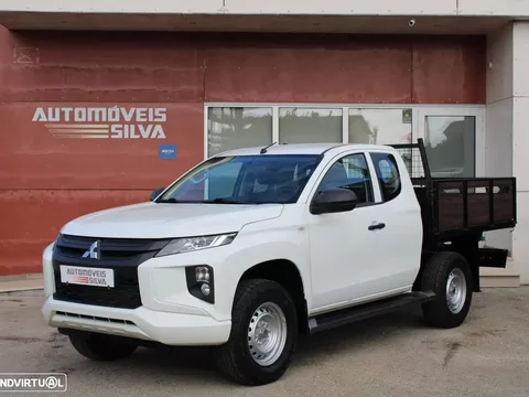 Mitsubishi L200 2.3 DI-D Space Cab Invite 4WD
