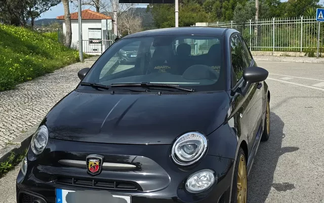 Abarth 695 75 Anniversario