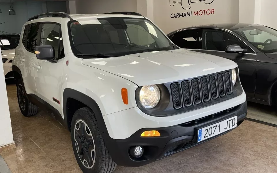 JEEP Renegade Renegade 2.0Mjt Trailhawk 4x4 ADLow Aut. 125kW - 14900€ en Ejea de los caballeros