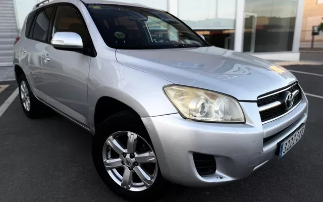 TOYOTA RAV-4 RAV-4 2.2D-4D Premium Cross Sport